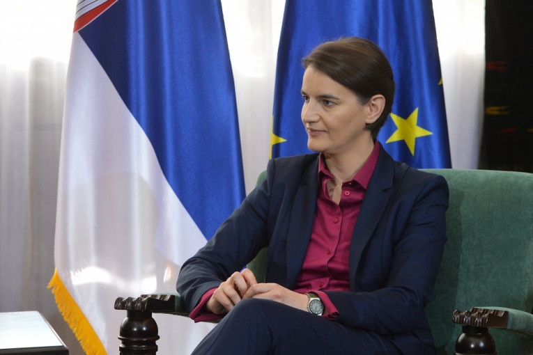 PREMIJERKA: Srbija želi da da doprinos EU