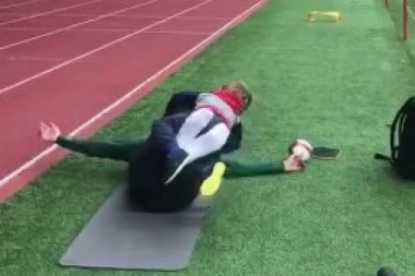 (VIDEO) NOVAK I STEFAN ZAJEDNO TRENIRAJU: Otac i sin na istom zadatku