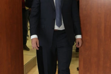 Održana sednica klubova Super lige i Prve lige Srbije: APSOLUTNA PODRŠKA FSS I KOKEZI!