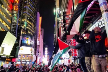 (UŽIVO) JERUSALIM BUKTI OD BESA: Više od hiljadu ljudi povređeno u masovnim protestima!