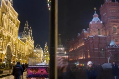 ŠIROKO U TRCI ZA PREDSEDNIKA: Rusija za izbore izdvojila 256 MILIONA EVRA!