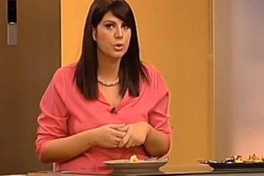(VIDEO) STUDIO U ŠOKU: Voditeljka pričala o seksu... a SADA JOJ SE SMEJE CELA SRBIJA!