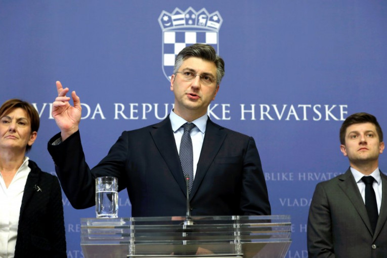 PLENKOVIĆ: Hoćemo saradnju sa Srbijom, ali Vulinu OSTAJE ZABRANA!