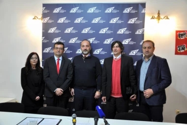 PSG huška narod na vlast: "Prijavite se za svojih 100 EVRA, kad ih Vučić neće"