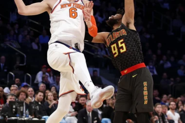 LUDI TREJD: Porzingis je novi igrač...