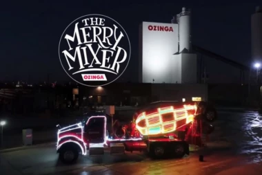 (VIDEO) Srećnu novu godinu želi vam... mešalica za beton?