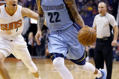 (VIDEO) Penzionisao se onaj koga su mnogi mrzeli -  Kobe, Kid, Ibaka i Harden samo su neke od njegovih žrtvi