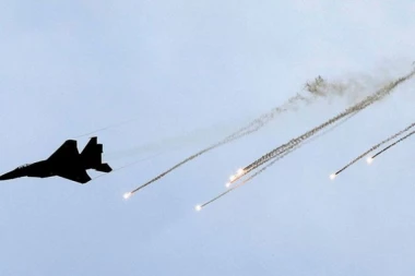 IZRAEL BOMBARDOVAO POJAS GAZE