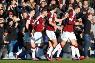 Uljezi među bogatašima