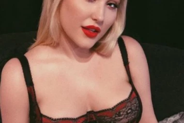 Tata joj je bio frajerčina, a ona se bori sa viškom kilograma!