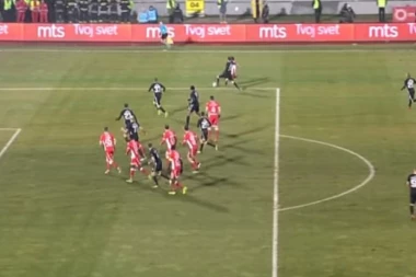 (VIDEO) Da li je bio ofsajd pre gola Zvezde?