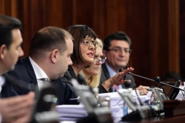 MAJA GOJKOVIĆ SAZVALA VANREDNU SEDNICU SKUPŠTINE SRBIJE