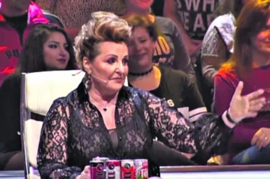 LUDNICA U "ZVEZDAMA GRANDA": Bekuta nazvala Viki podvarkom, JK bežala od Marije kod Popovića