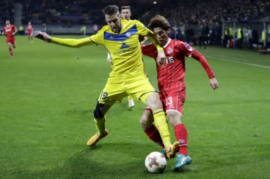 Biće vruća zima na "Marakani": ZVEZDA KEŠIRA 2,5 MILIONA ZA TANDEM IZ BATE-a!