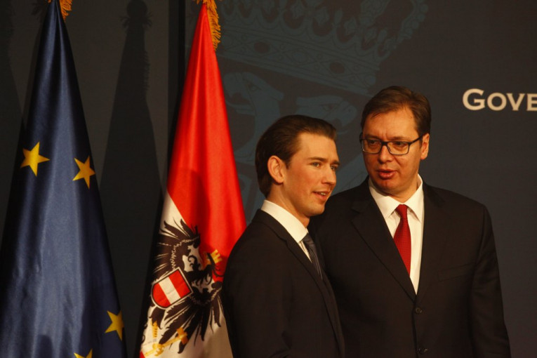 VOĐENI USPEHOM I NAPRETKOM: Vučić čestitao novom kancelaru Austrije!