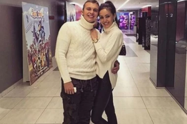 (VIDEO) Isplivali dokazi: Otkriveno sa kim je Stefan Karić varao pokojnu misicu!