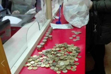 BANKE IZVRDAVAJU ZAKONE: Naplaćuju sve i svašta!