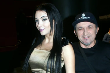 ČVORAK se bacio u književne vode: RADI PREDSTAVU PO SVOJOJ KNJIZI