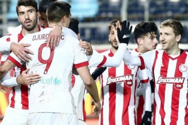 PORUKA ZA IGRAČE OLIMPIJAKOSA - Kad gazda zagrmi: Ne zaslužujete da vam dam ni toalet papir