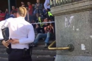 TERORISTIČKI UŽAS U MELBURNU: Uleteo među ljude, povrđeni na sve strane, IMA I DECE!