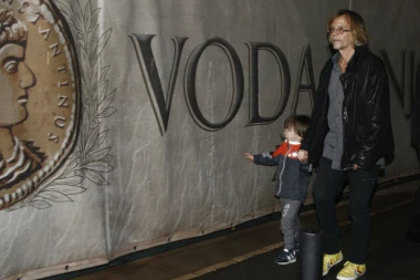 SRBIJU JE POTRESLA VEST O IZNENADNOJ SMRTI DEVOJČICE! Naš glumac je doživeo istu tragediju, koju nikad neće moći da preboli..