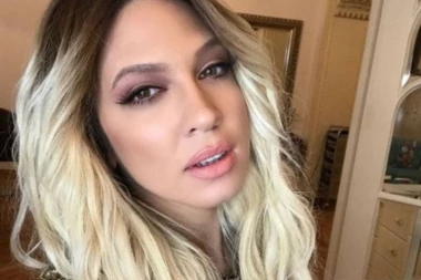 (VIDEO) Milica Todorović i Stevan Anđelković doveli do usijanja splav Kopernikus!