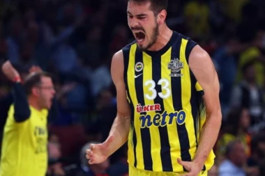 NOVI MALER ZA SRBINA: Kalinić pauzira šest nedelja!