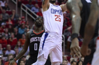 (VIDEO) RIVERS ODMARAO SRBINA: Klipersi pobedili i bez Tea