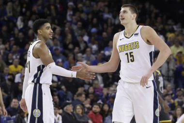 (VIDEO) SRBIN SRUŠIO NBA ŠAMPIONA: Jokić uništio Golden Stejt!