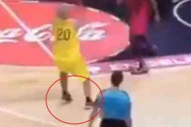 (VIDEO) Sudija priznao najkraću trojku u istoriji košarke