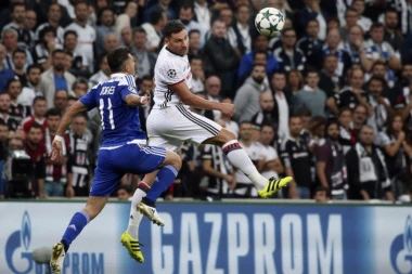 I Stouk se uključio u trku za Tošića, BEŠIKTAŠ TRAŽI MAKAR 5 MILIONA!