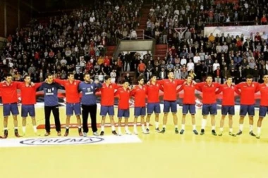 Rukometaši porazom započeli pripreme za EP