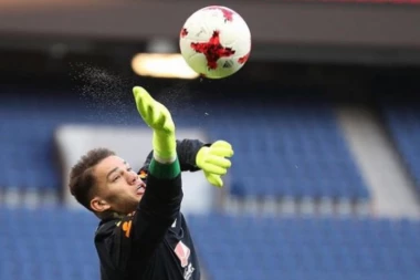 EDERSON MOŽE SVE: Brazilski golman se nudi Gvardioli da igra u veznom redu