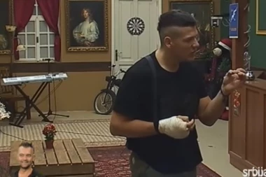 SLOBA PRSO NA LUNU: Popi*ala si se po meni, Anđelo može da te po*ebe kada hoće!