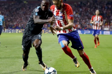 Kinezi odvode zvezdu Atletika?