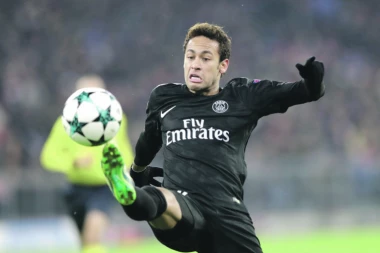 SPREMA SE PAKLENI PAKET: Nejmar, Pogba i Marsijal