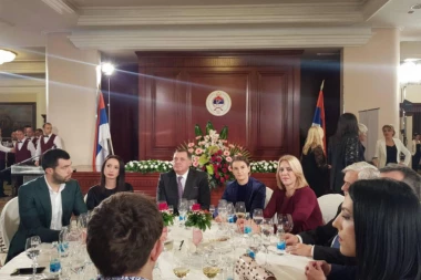 Brnabić: Podrška Srbije Fondu solidarnosti Republike Srpske