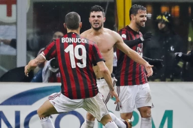 (VIDEO) GRADSKI DERBI PRIPAO "ROSONERIMA": Kutrone odveo Milan u polufinale Kupa Italije