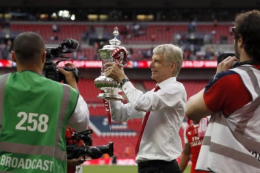 Najjači samo ostaju: VENGER IZJEDNAČIO REKORD ALEKSA FERGUSONA!