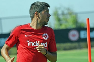 Srbin dobio otkaz u Frankfurtu, PARTIZAN I ZVEZDA NE BI IMALI NIŠTA PROTIV DA IM SE PRIDRUŽI