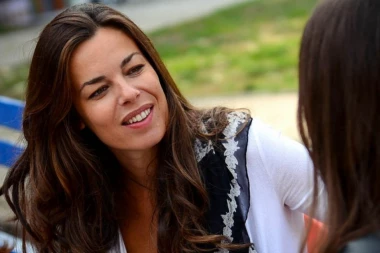 KATARINA RADIVOJEVIĆ OŠAMARILA KOLEGINICU pa otpuštena iz serije!