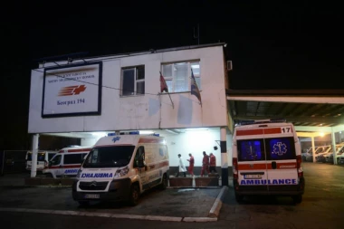 Noć u Beogradu: U saobraćajnoj nesreći na terazijama povređena jedna osoba