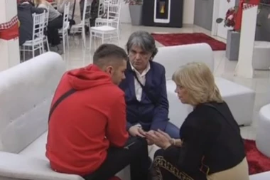 ANĐELOVA MAJKA NE PODNOSI TEODORU: Ona ti ispira mozak!