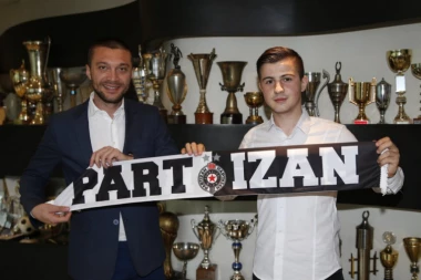 Ovaj SRPSKI FUDBALER nalazi se na listi 60 NAJVEĆIH FUDBALSKIH TALENATA!