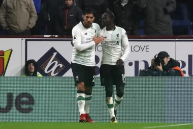 (VIDEO) Liverpul rastužio Barnli u nadoknadi, Njukasl upisao zlata vrednu pobedu