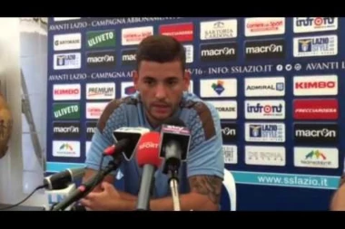 Dosta je grejanja klupe: SRBIN IZ LACIJA IDE U VERONU!