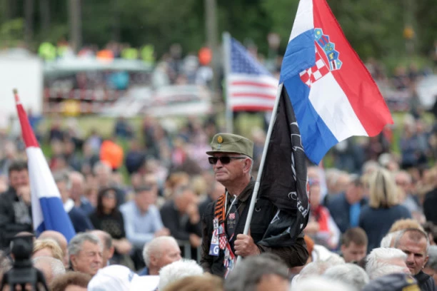 USTAŠE OPET DIVLJAJU: Nova jezika poruka pretnje Srbima osvanula u Vukovaru