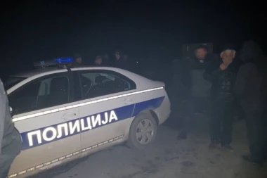 Na mestu ostao mrtav! Muškarac (33) se zakucao u betonski stub na autoputu