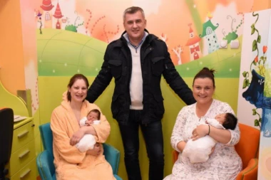 NOVOGODIŠNJA ČESTITKA MAJCI OD OPŠTINE ZEMUN!