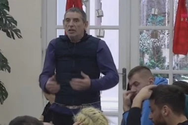 Lepi Mića otkrio: NE KUPATE SE I BACATE ULOŠKE GDE STIGNETE!